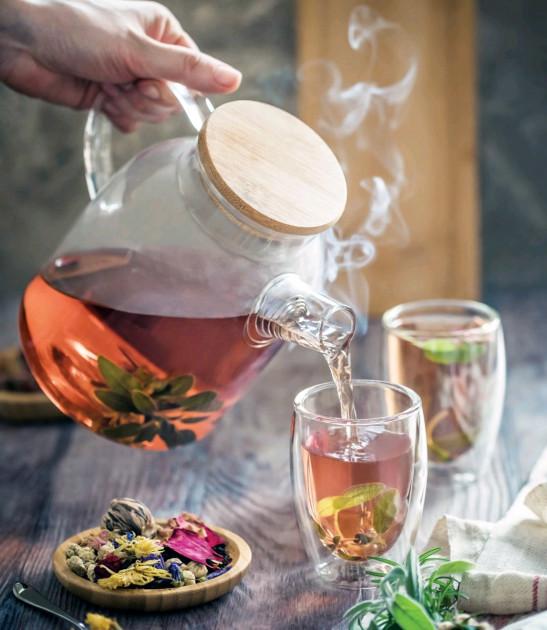54 oz Borosilicate Glass Teapot with Bamboo Lid & Infuser
